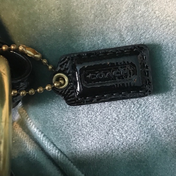 Coach Resort Patent leather bag- MINT CONDITION - Picture 6 of 7